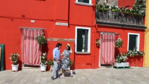 Burano, isola inedita e tradizionale